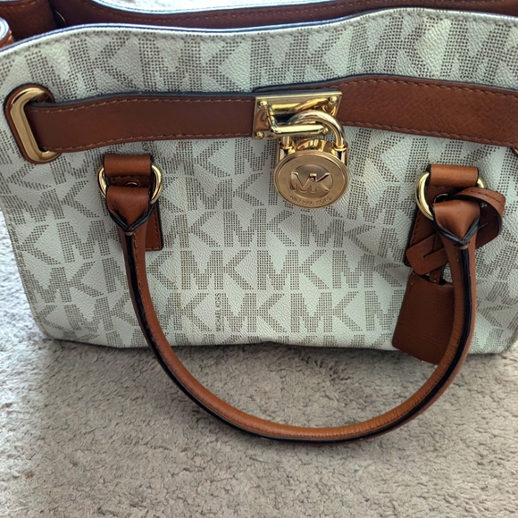 Michael Kors Hamilton handbag - Picture 2 of 8